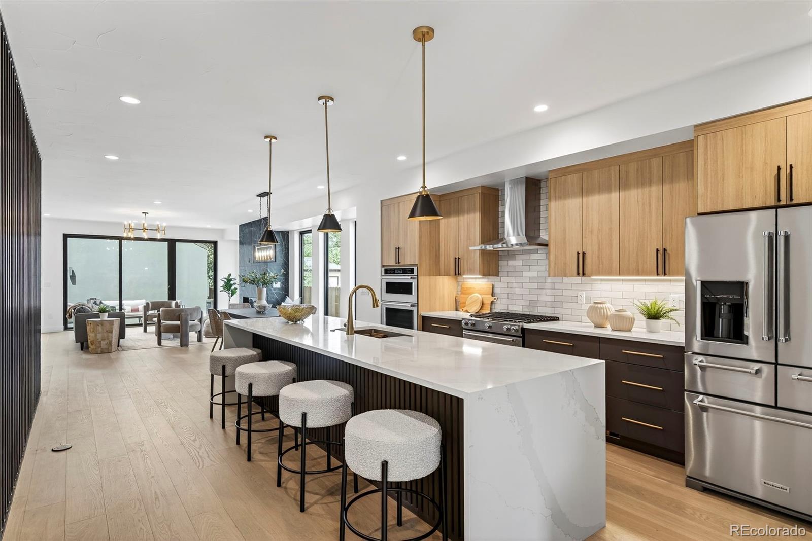 3047 S Cherokee Street