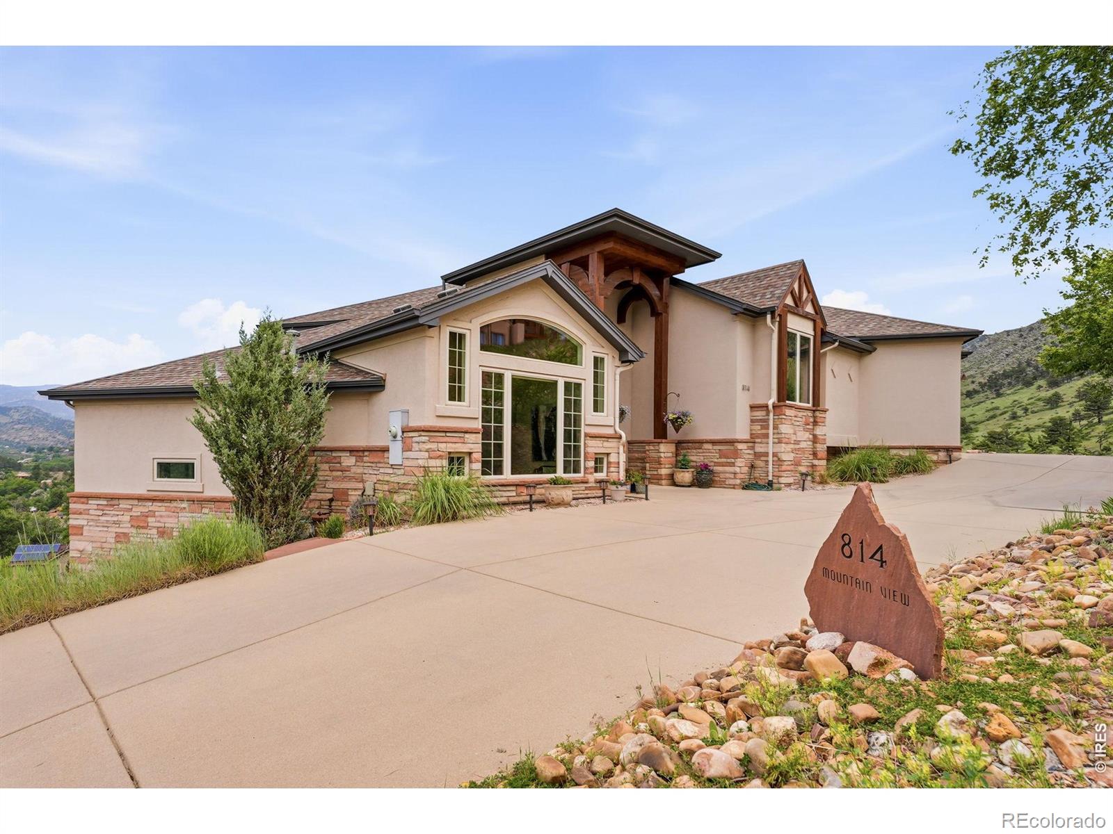 814 Mountain View Drive