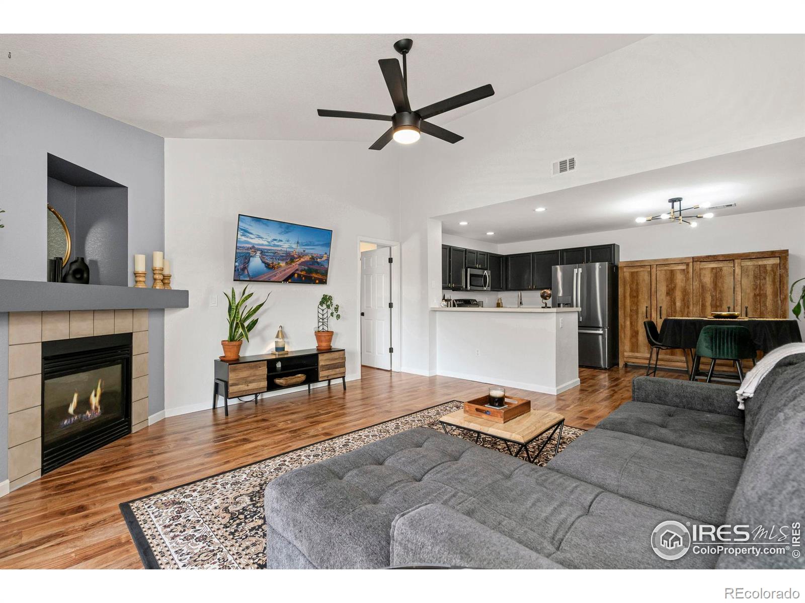 5225 White Willow Drive