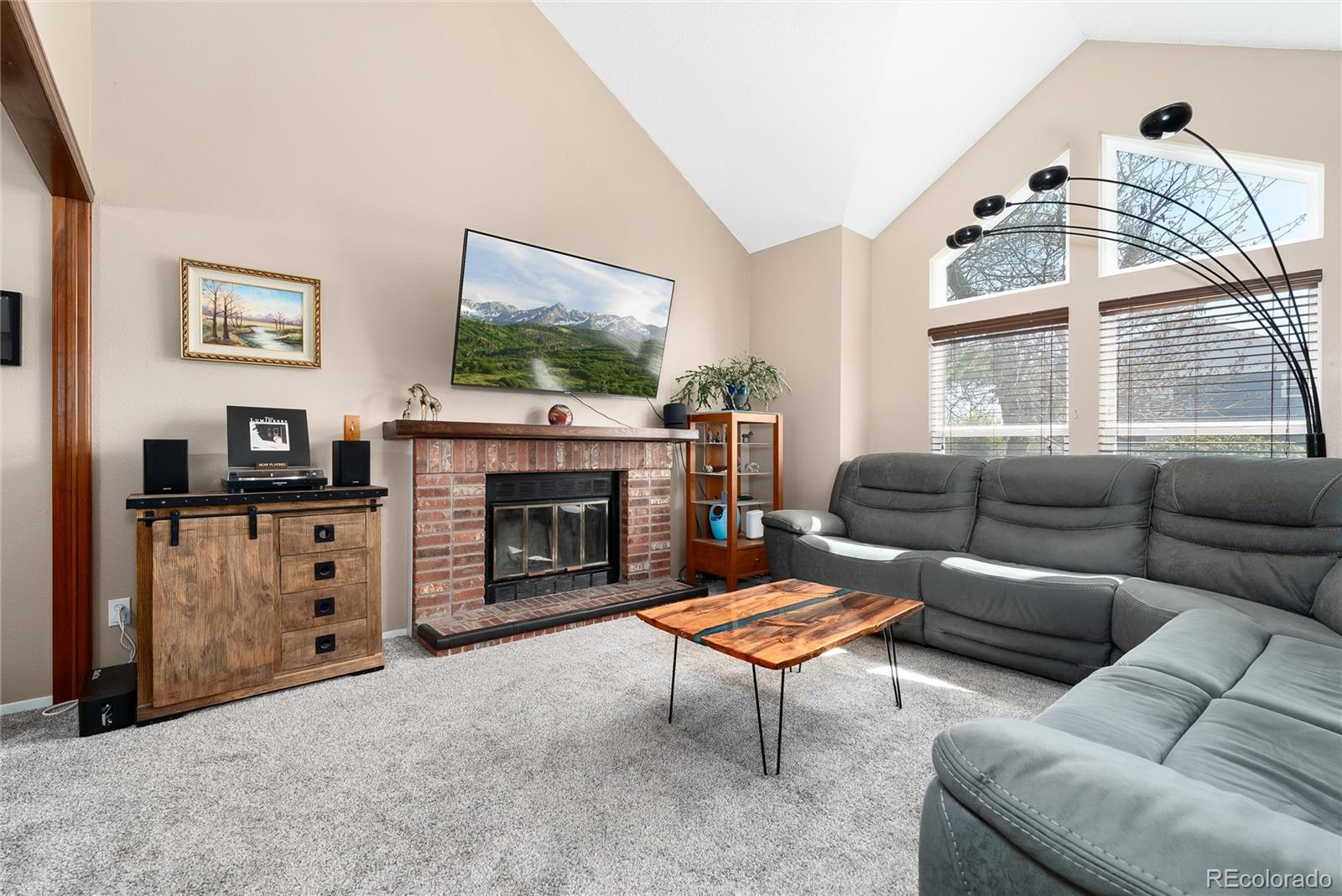 5729 Wagonwheel Trail