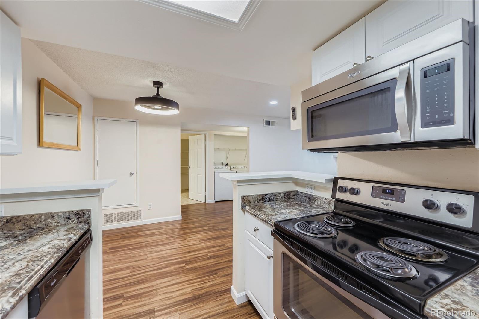 8555 Fairmount Drive H106