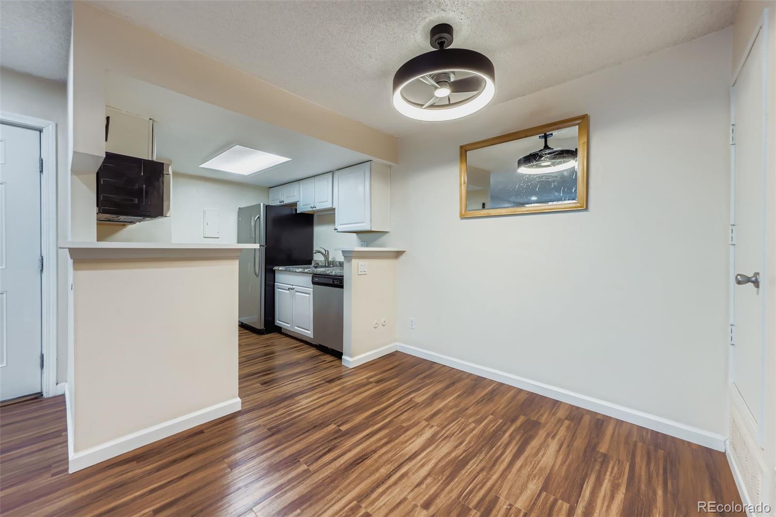 8555 Fairmount Drive H106