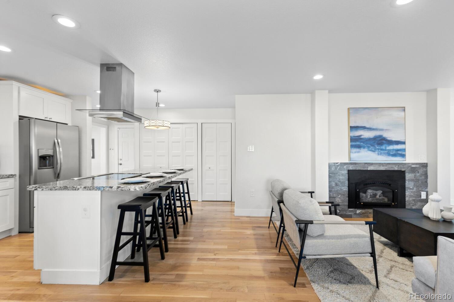 3245 S Albion Street