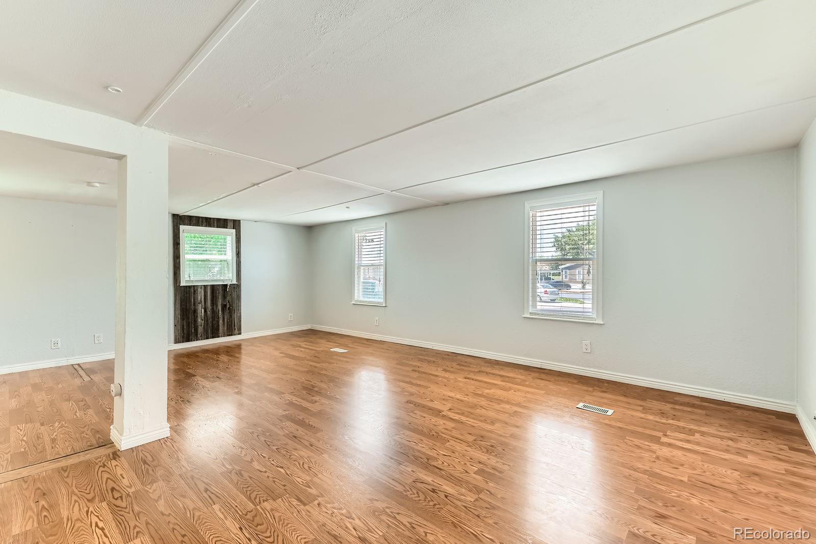 2885 E Midway Blvd. Boulevard