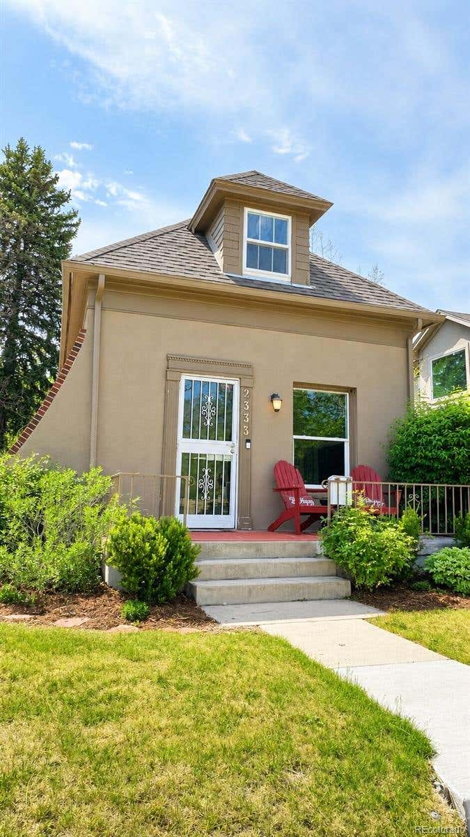 Photo of 2333 N Glencoe Street, Denver, CO 80207 (MLS # 3514432)