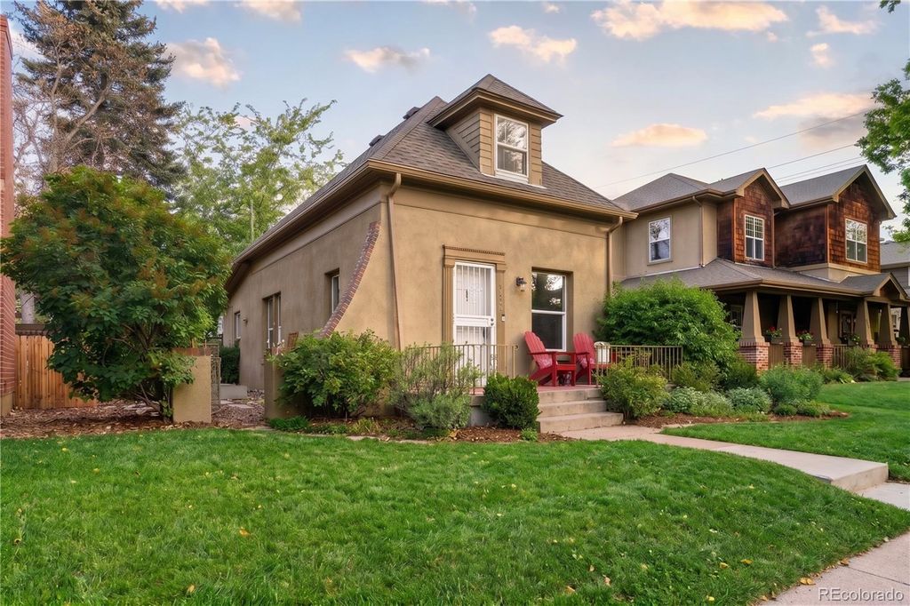 Photo of 2333 N Glencoe Street, Denver, CO 80207 (MLS # 3514432)