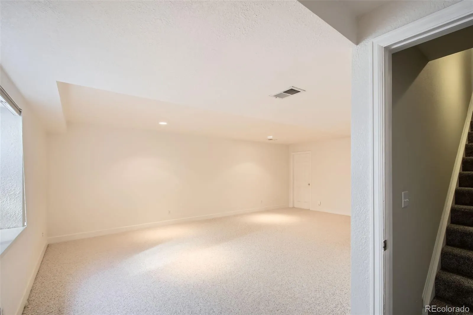 Arvada, Colorado 80403, United States, 2 Bedrooms Bedrooms, ,2 BathroomsBathrooms,Residential,Active,131137