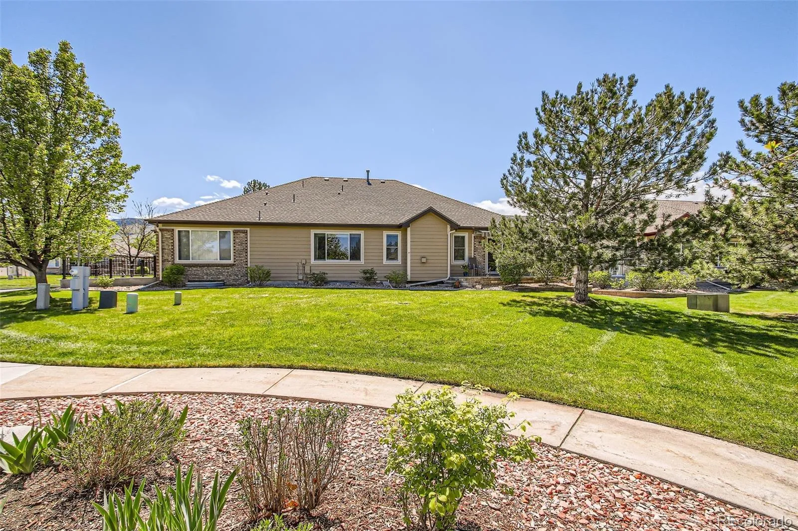 Arvada, Colorado 80403, United States, 2 Bedrooms Bedrooms, ,2 BathroomsBathrooms,Residential,Active,131137