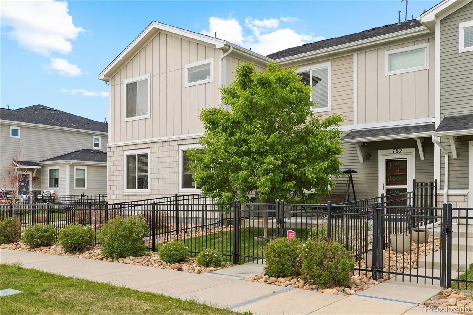 762 Stonebridge Drive