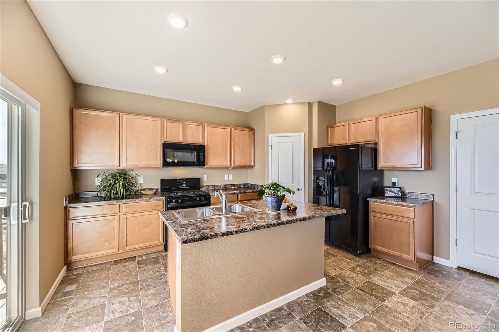 4807 River Highlands Loop, Elizabeth, CO, 80107 3 4807 River Highlands Loop