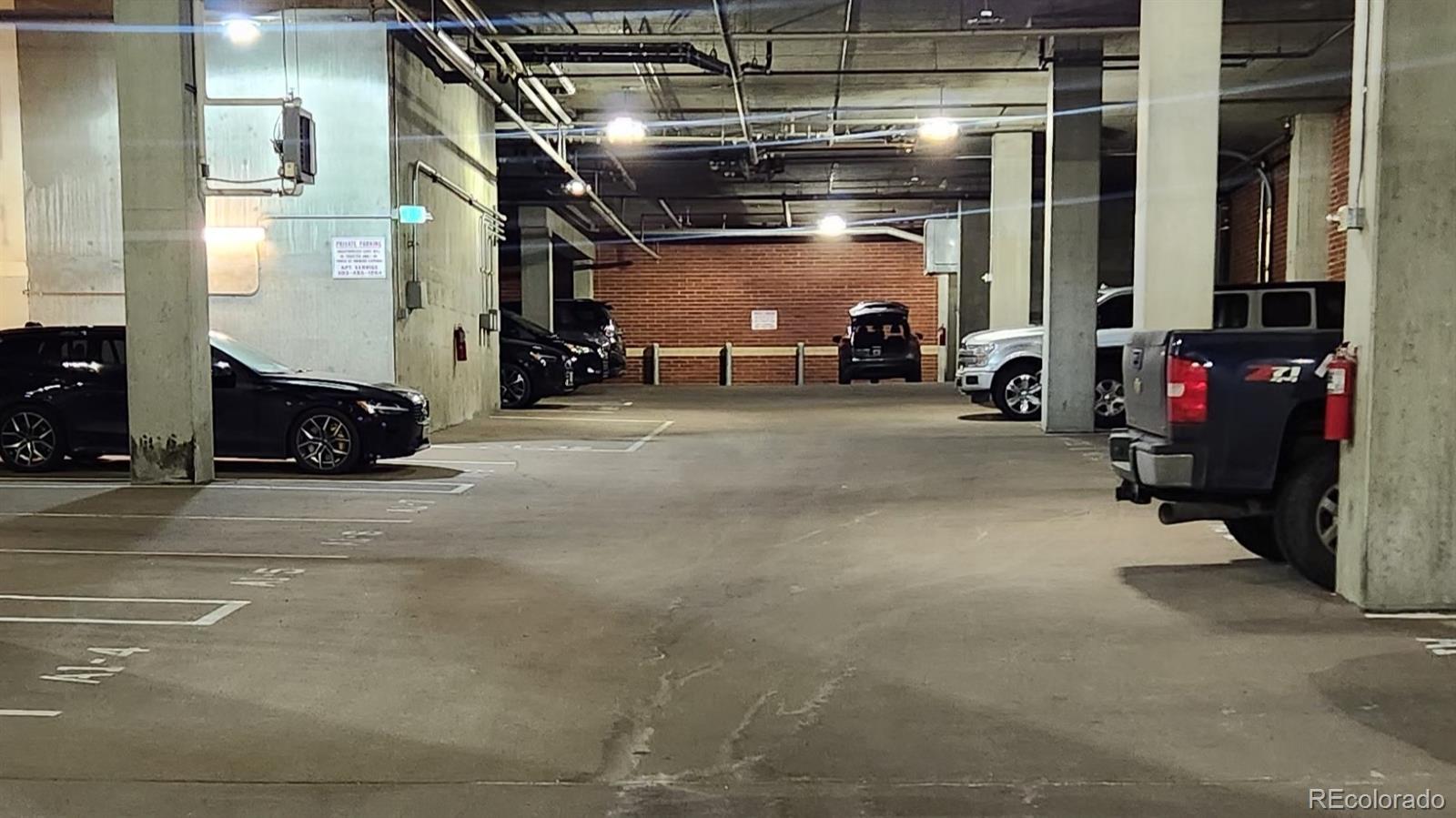 1499 Blake Street 16