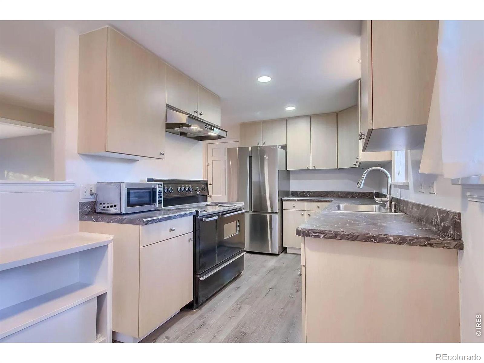 928 S Harrison Street