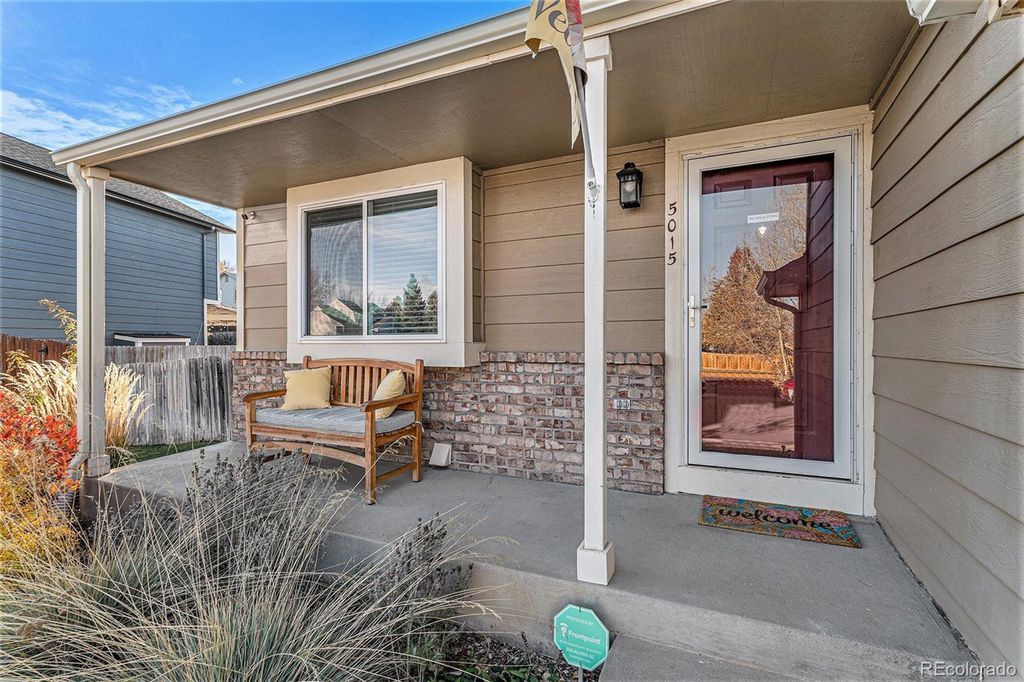 Photo of 5015 S Dunkirk Way, Centennial, CO 80015 (MLS # 5613433)