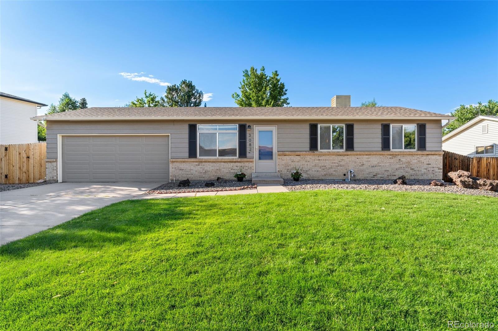 3082 S Laredo Circle