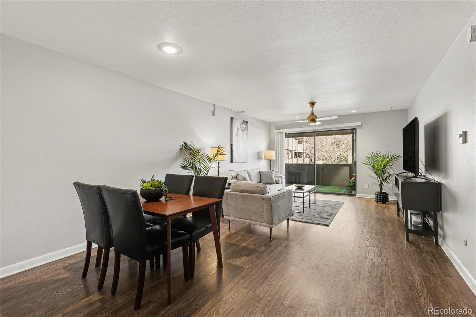 2227 Canyon Boulevard 211