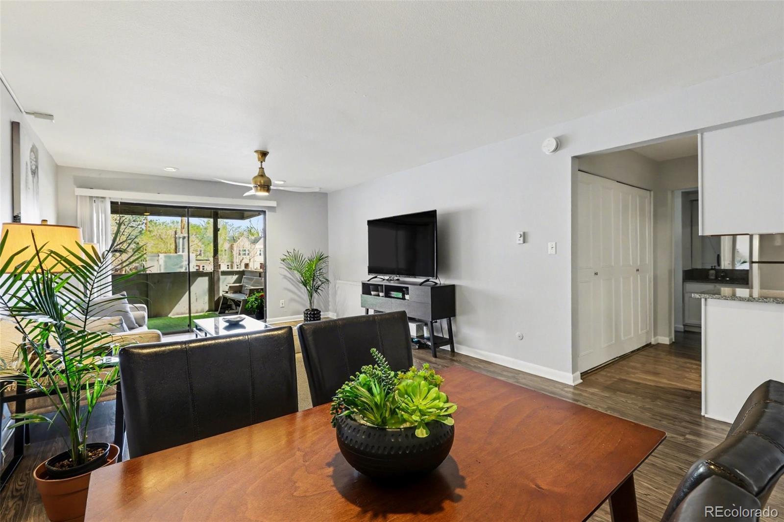 2227 Canyon Boulevard 211