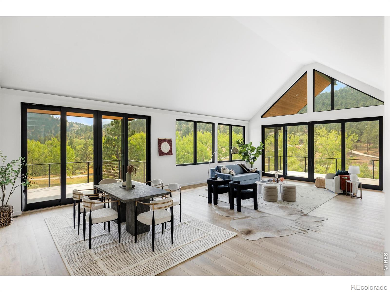 2709 S Lakeridge Trail