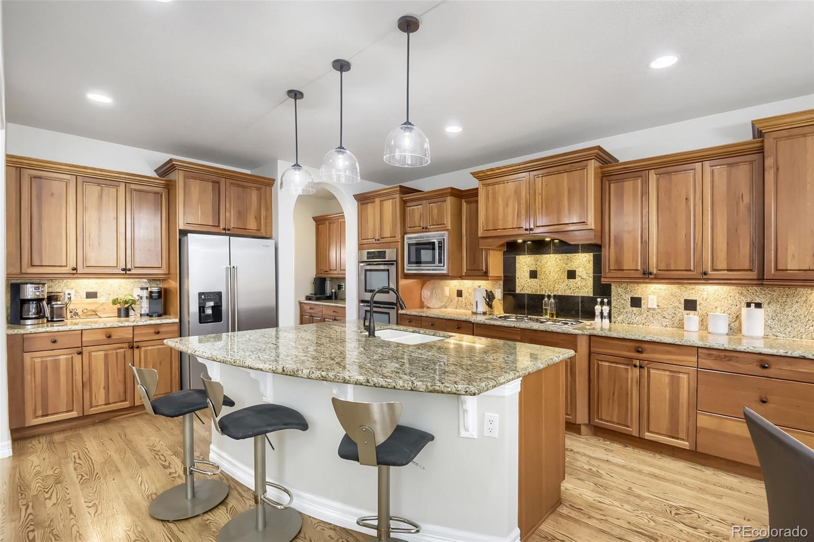 9889 Sunset Hill Circle