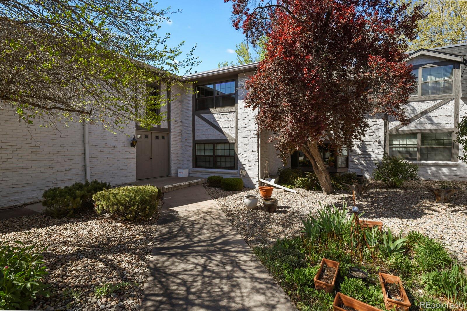 5751 E Ithaca Place 4