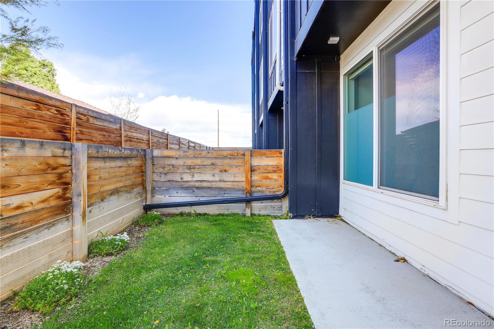 4925 W 10th Avenue 103