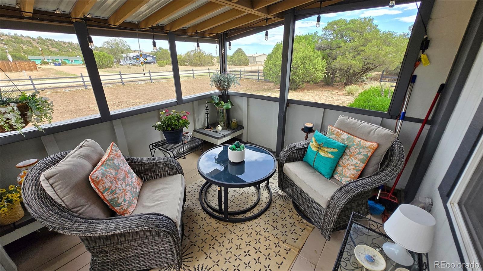 52 San Isabel Boulevard