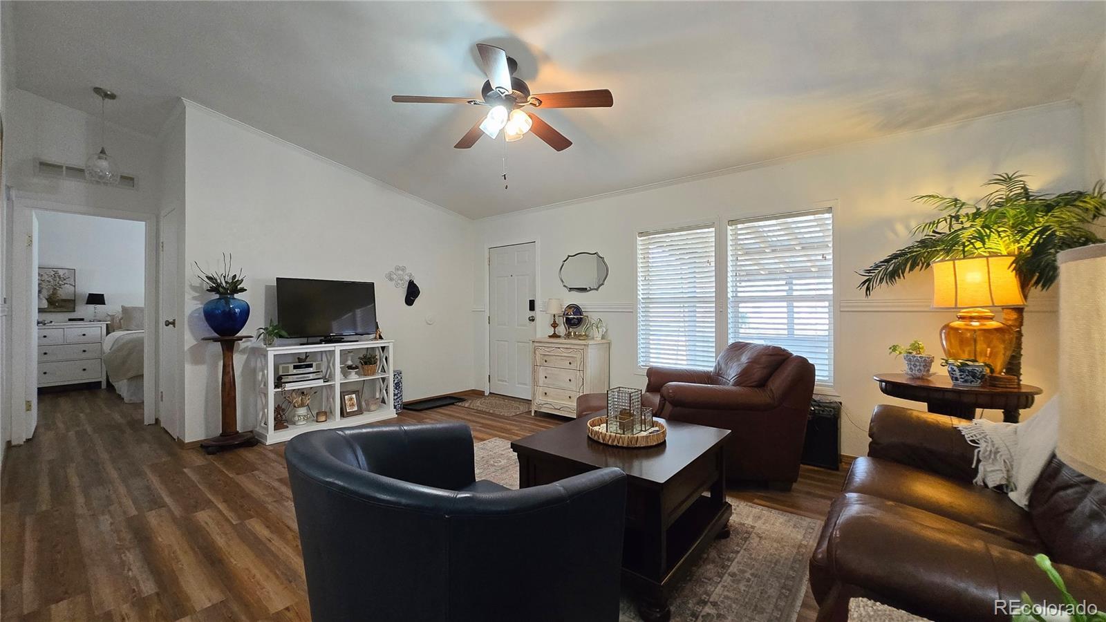 52 San Isabel Boulevard