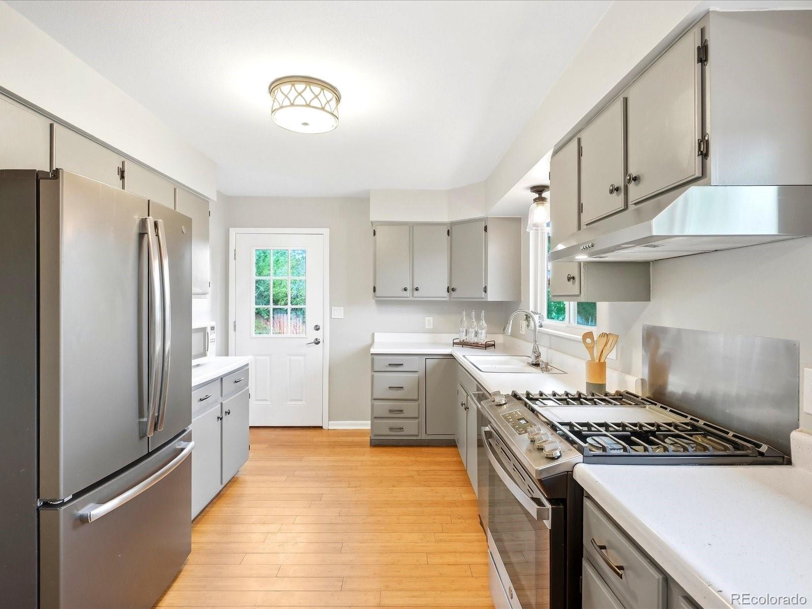 16839 W 14th Place