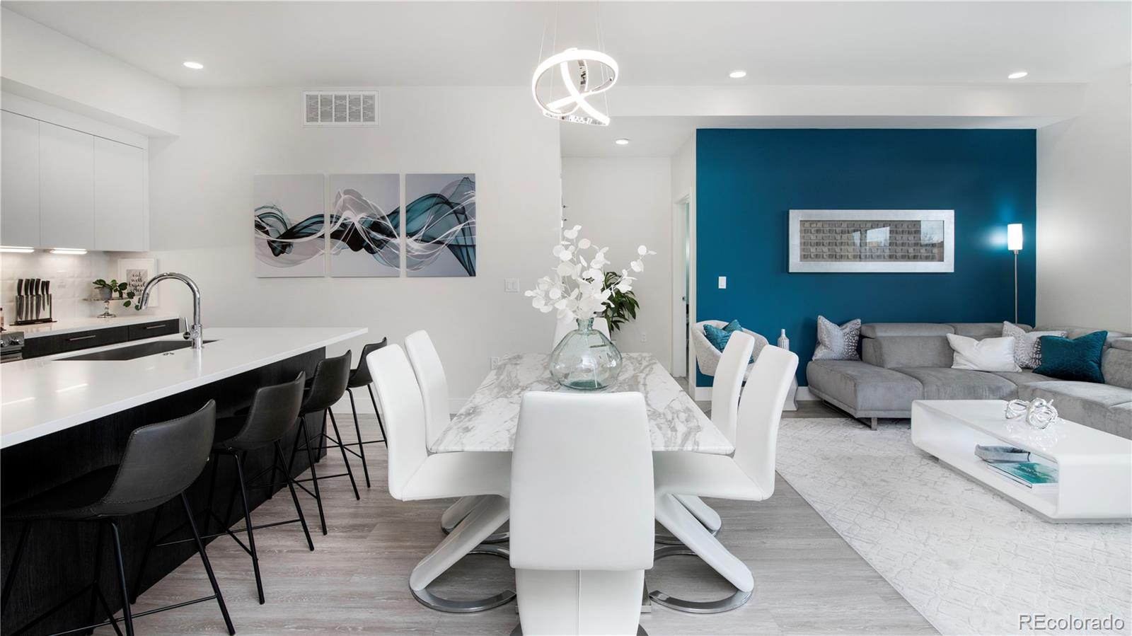 2880 N Zuni Street 303