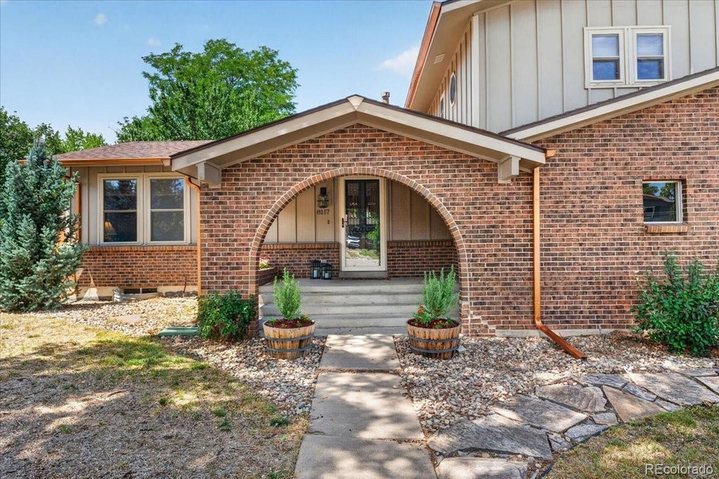 Photo of 8117 S Lamar Court, Littleton, CO 80128 (MLS # 2824851)