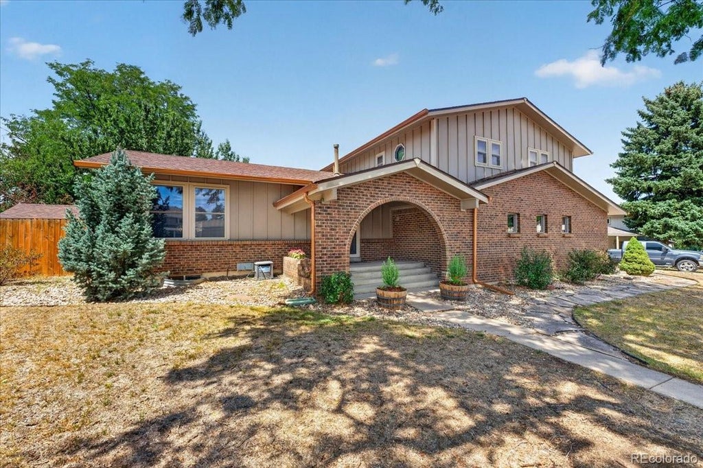 Photo of 8117 S Lamar Court, Littleton, CO 80128 (MLS # 2824851)