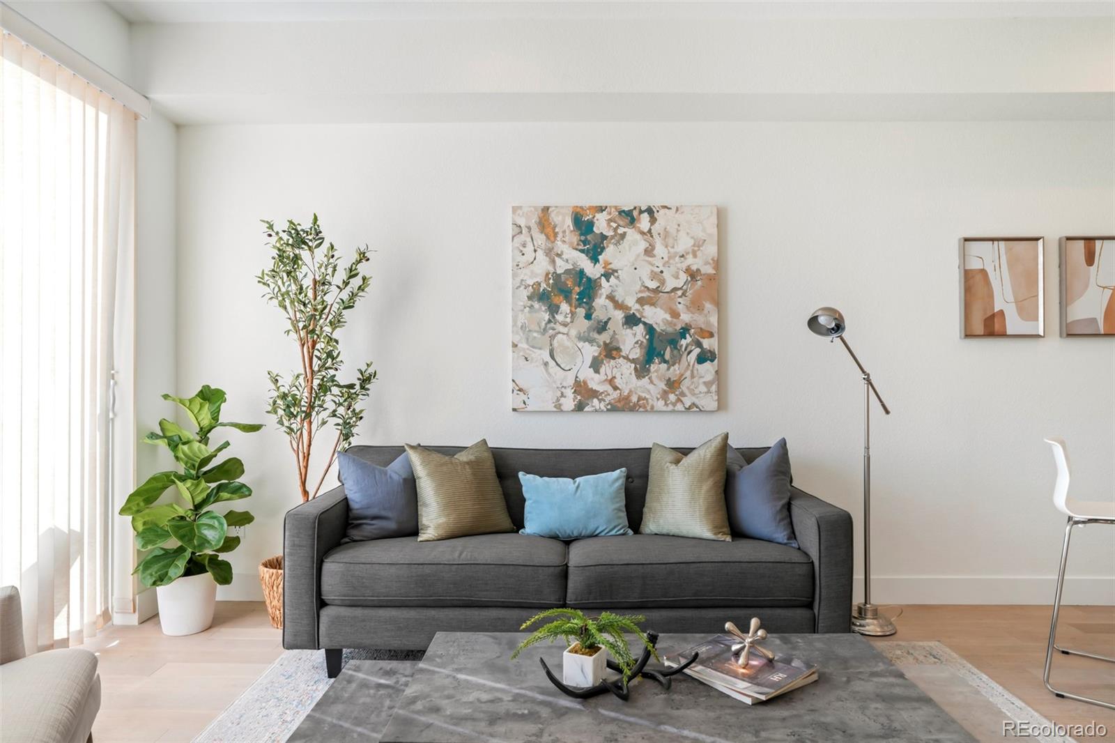 4777 Shoshone Street 9