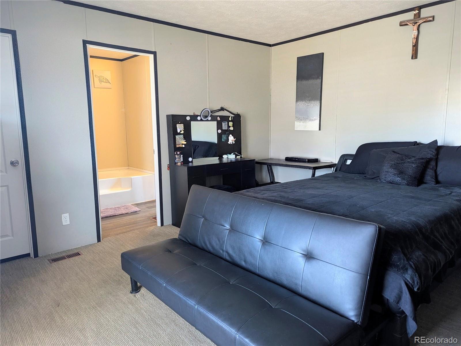 4210 E 100 TH Avenue