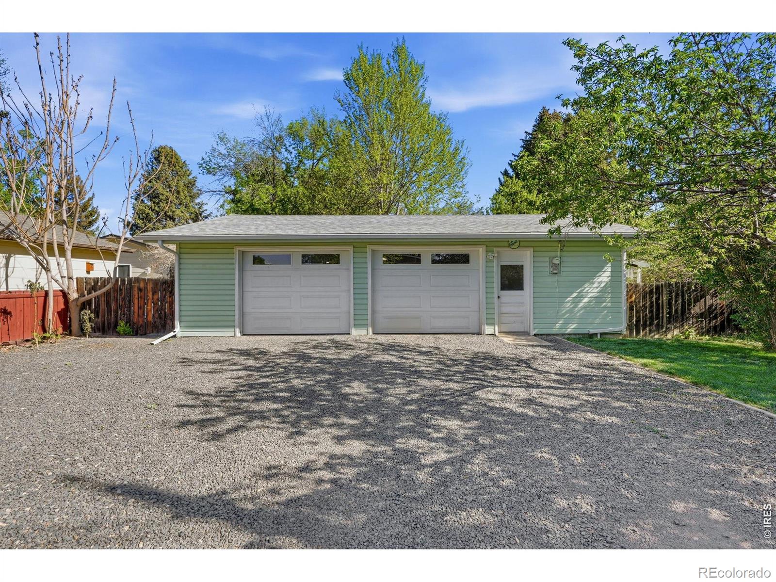 1413 Sharpe Place