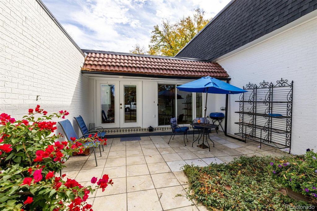 Photo of 7466 W Cedar Circle, Lakewood, CO 80226 (MLS # 8359967)