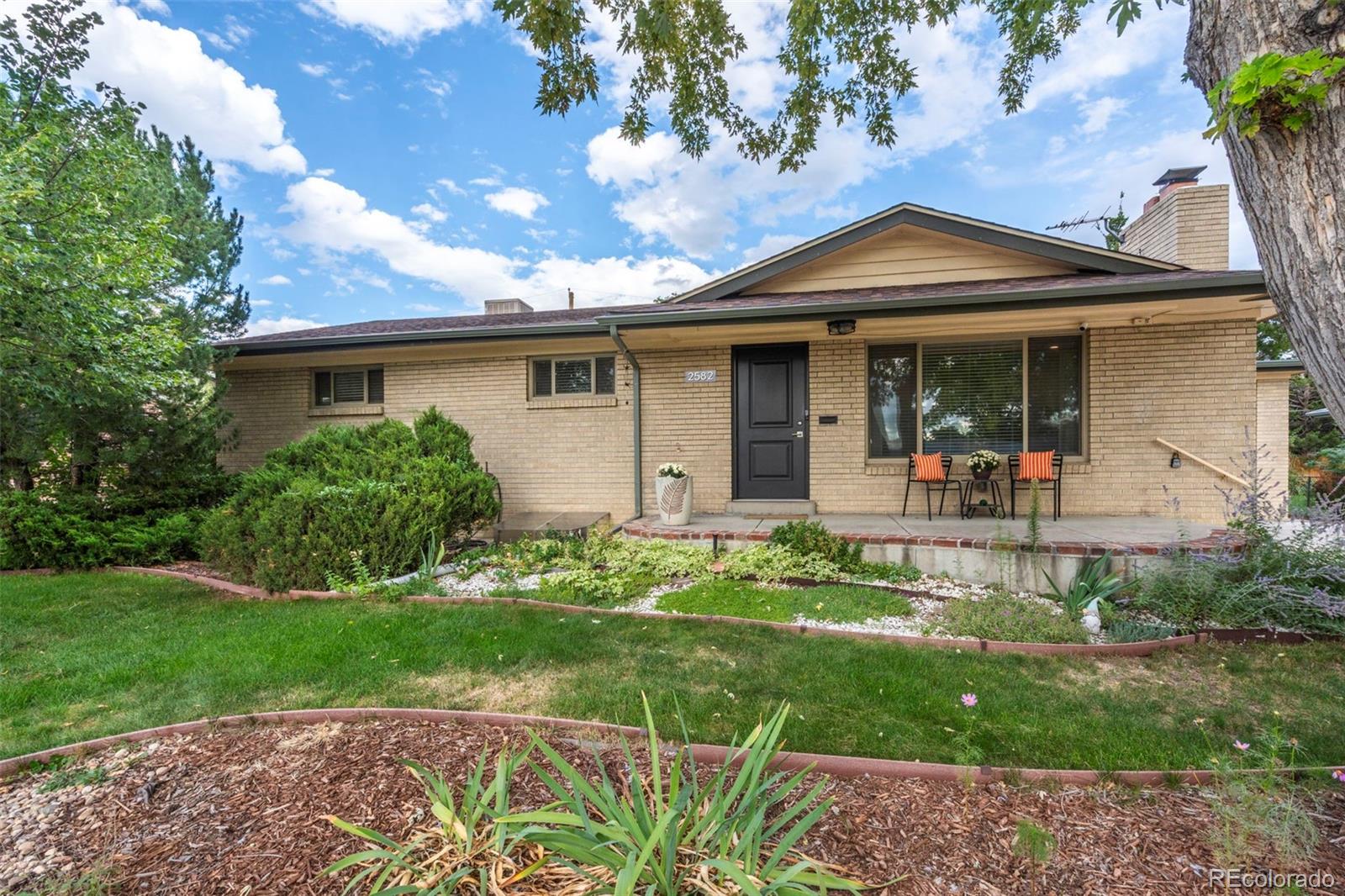 2582 S Dennison Court