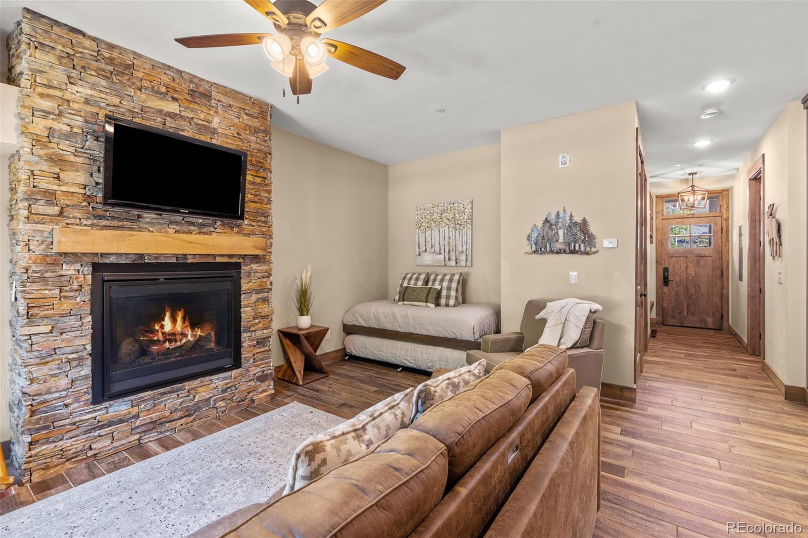 102 Lake Ridge Circle 1887
