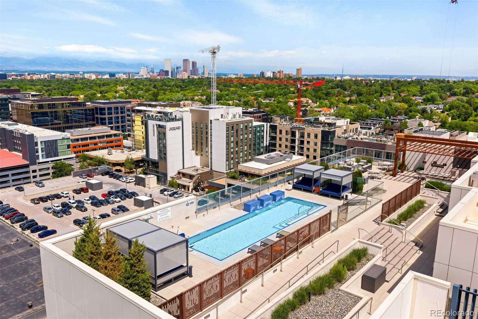 155 Steele Street 1017