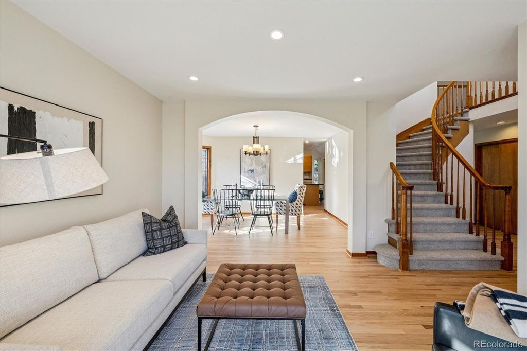 Photo of 11077 W Roxbury Avenue, Littleton, CO 80127 (MLS # 9171164)