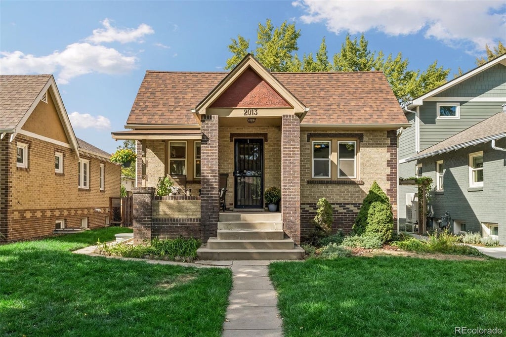 Photo of 2013 S Corona Street, Denver, CO 80210 (MLS # 2064077)
