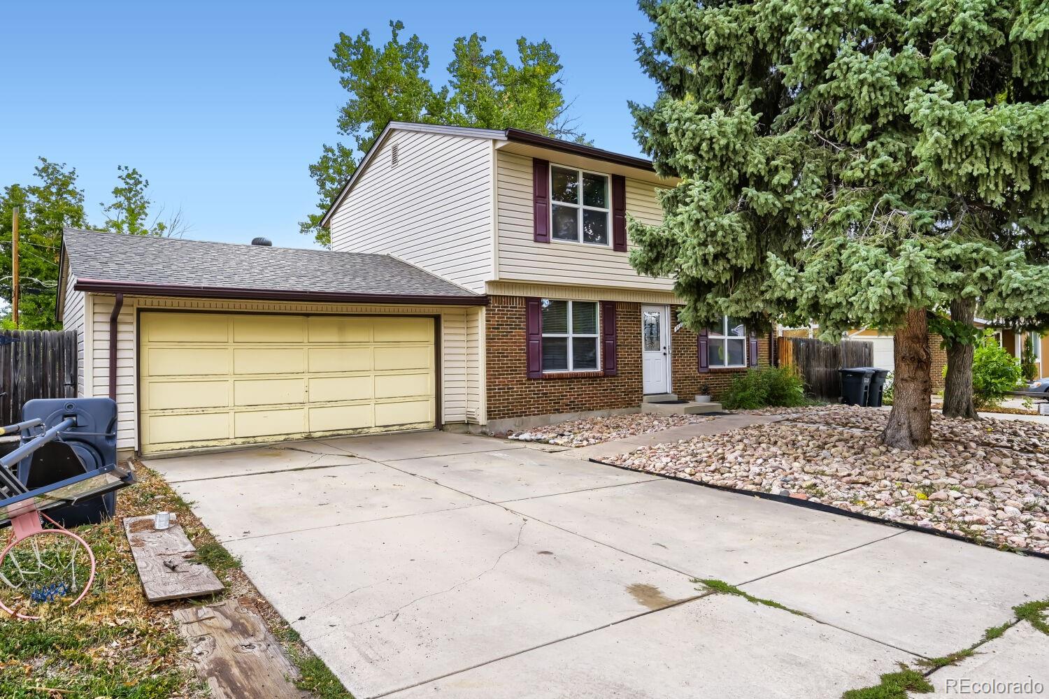8438 Fenton Street