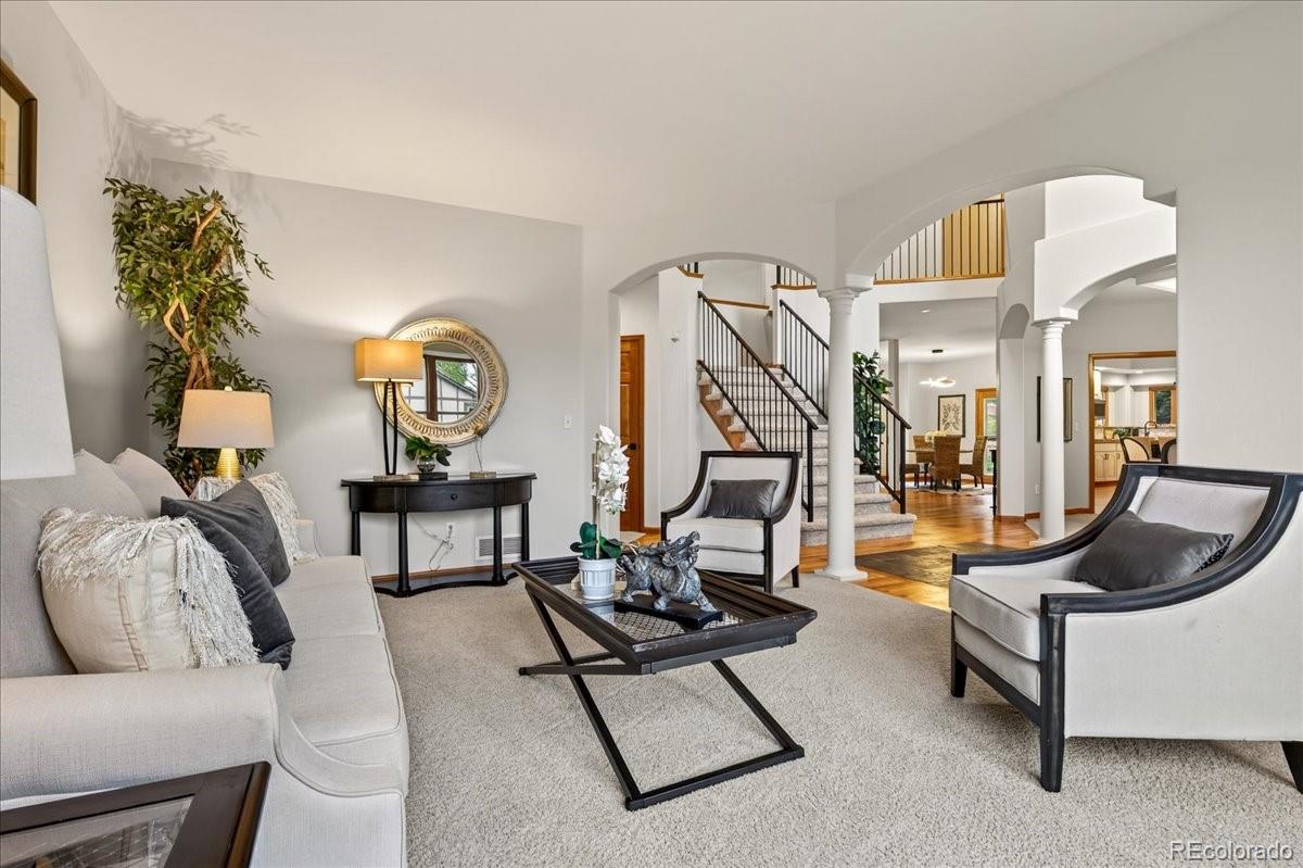 48 S Rogers Way