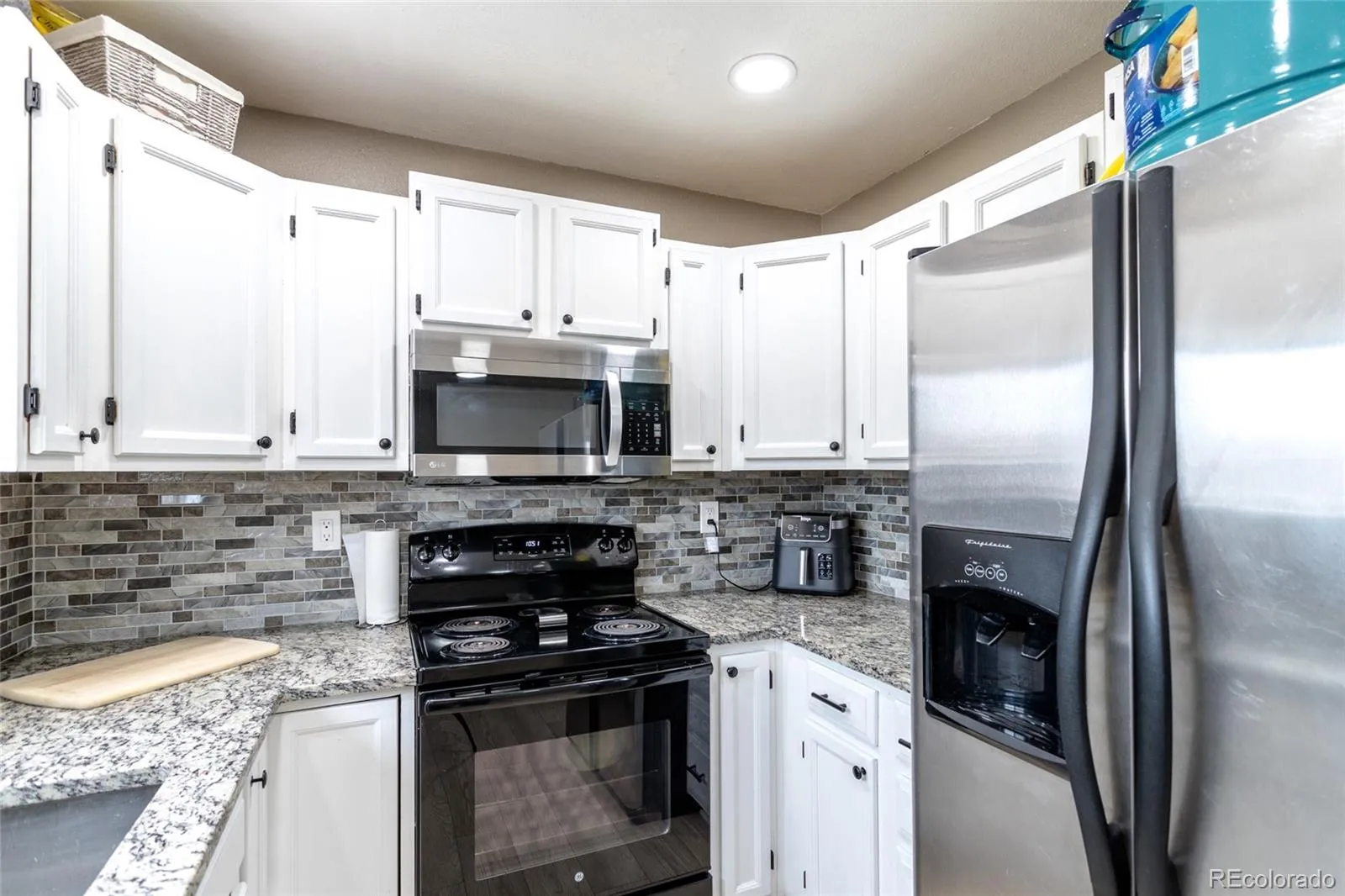 Greeley, Colorado 80631, United States, 3 Bedrooms Bedrooms, ,2 BathroomsBathrooms,Residential,Active,247532