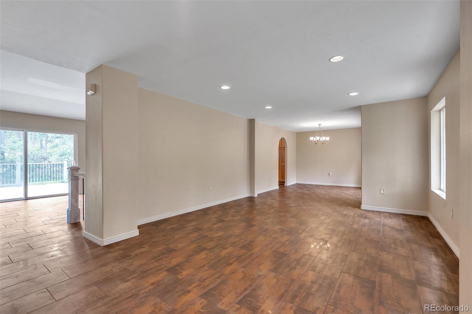 1038 Tenderfoot Drive