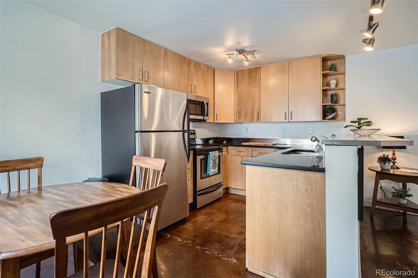 500 E 11th Avenue 205