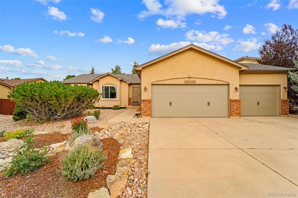 Photo of 17215 Buffalo Valley Path, Monument, CO 80132 (MLS # 6899501)