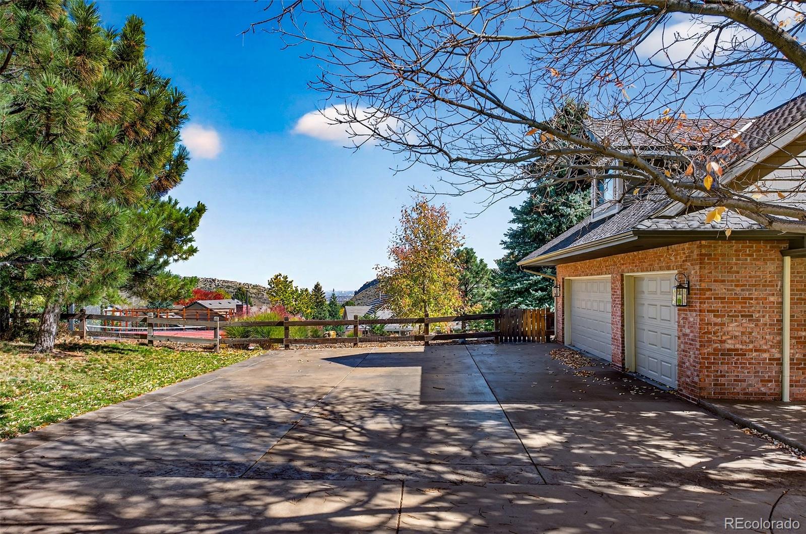 30 Tamarade Drive