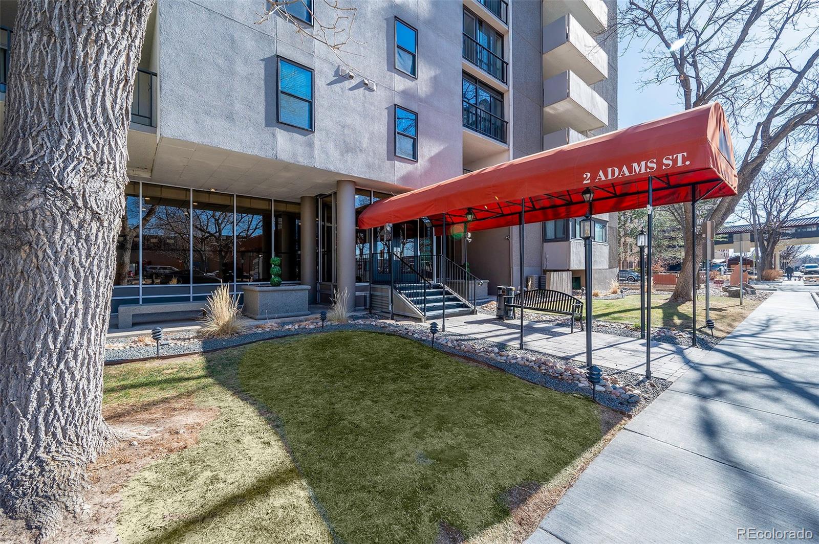 2 Adams Street 905