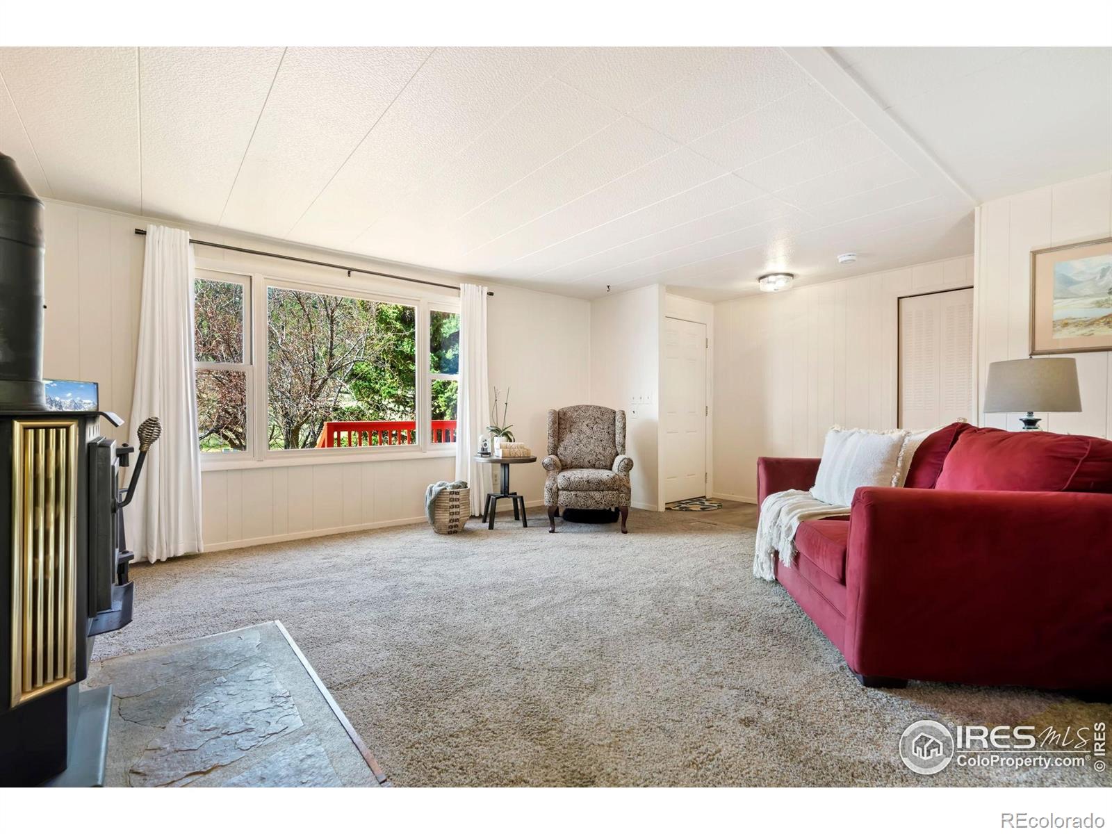 376 Meadowview Drive
