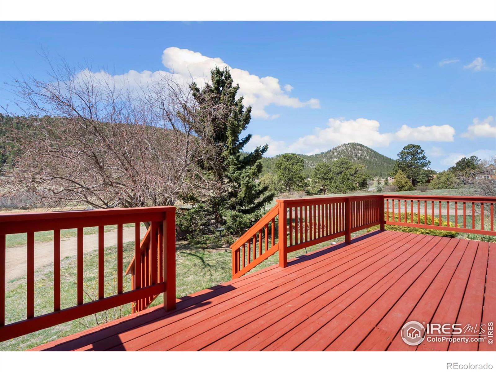 376 Meadowview Drive