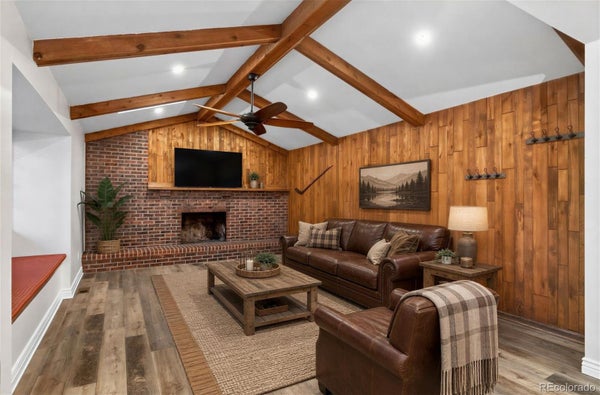 10562 E MAPLEWOOD DR, ENGLEWOOD, CO 80111 - Image 1026170bcb57a3f8fbf233c8285193ee/3331034320